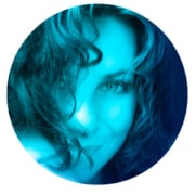Journaliste Delphine Zeli